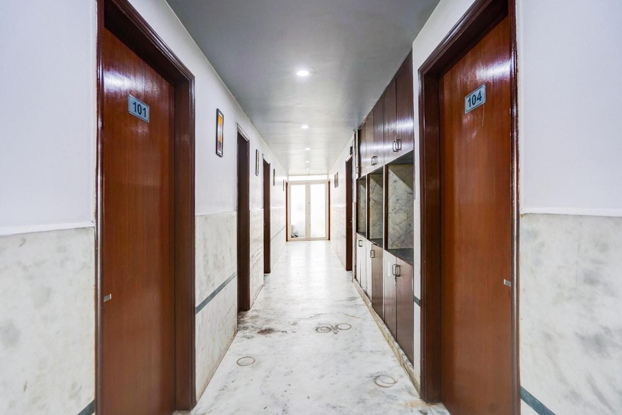 Hotel Super Collection O Sector 110 Noida Extérieur photo