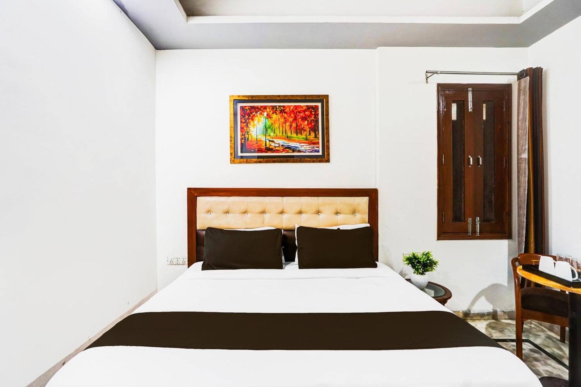 Hotel Super Collection O Sector 110 Noida Extérieur photo
