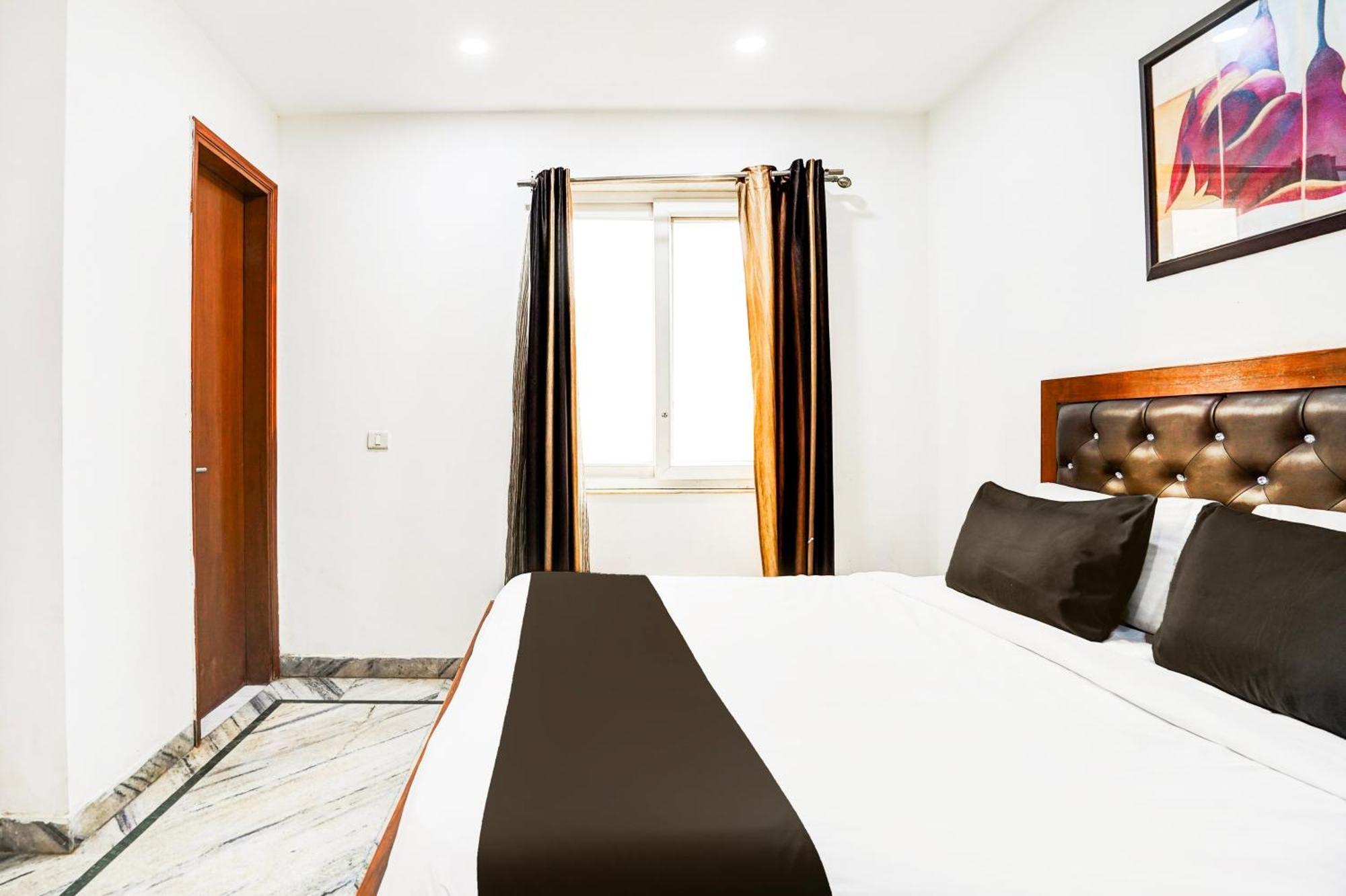 Hotel Super Collection O Sector 110 Noida Extérieur photo