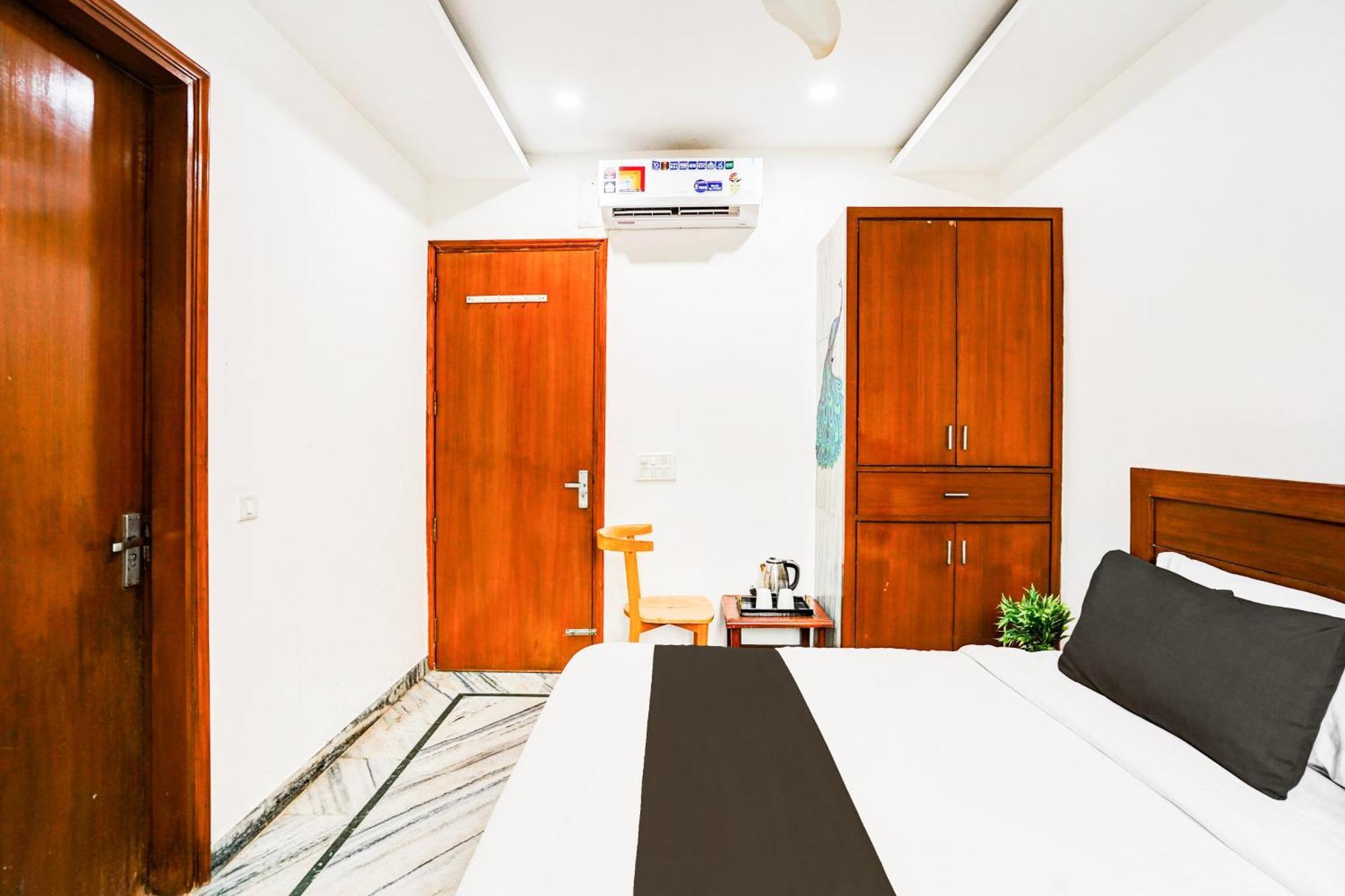 Hotel Super Collection O Sector 110 Noida Extérieur photo