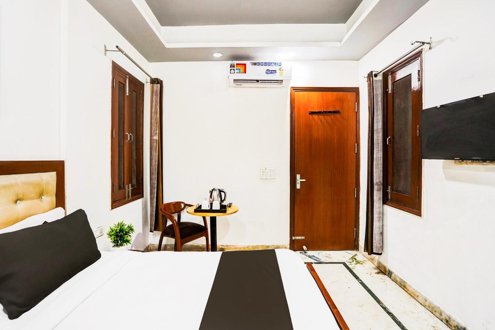 Hotel Super Collection O Sector 110 Noida Extérieur photo