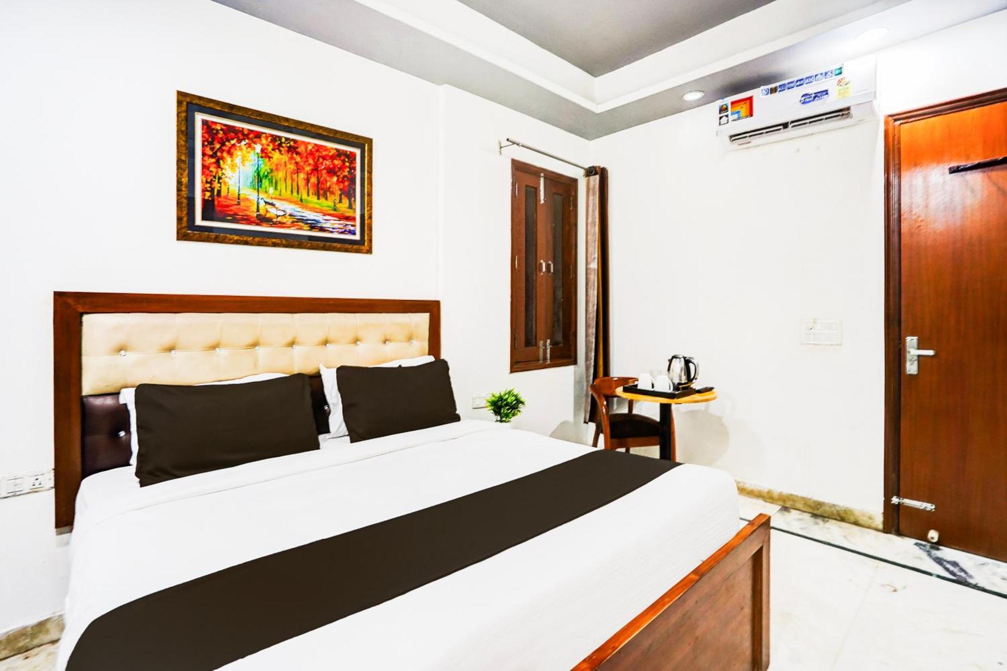 Hotel Super Collection O Sector 110 Noida Extérieur photo