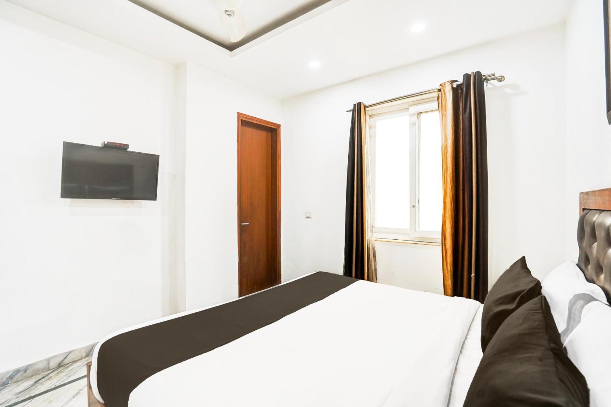 Hotel Super Collection O Sector 110 Noida Extérieur photo